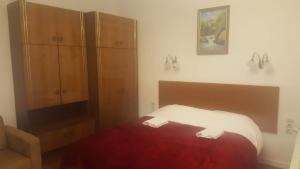 Room in An Old House