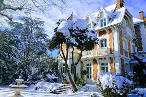 Villas Villa de caractere 8 a 15p, 350 m2 - 15 mn Paris, 10 mn Versailles : photos des chambres