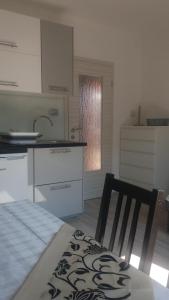 APARTMAJI V IZOLI BABIČ, Simonov zaliv