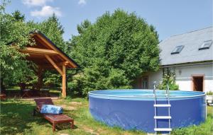 3 star cabană Four-Bedroom Holiday Home in Hostinne Hostinn&eacute; Cehia