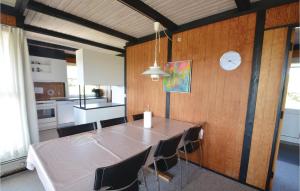 Three-Bedroom Holiday Home In Hurup Thy