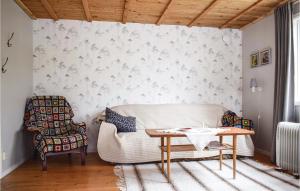 Cozy Home In Bodafors With Kitchen