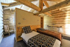 Les Chalets de Maramour : Chambre Double - Occupation simple - Non remboursable