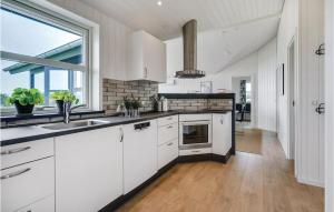 Three-Bedroom Holiday Home In Nordborg