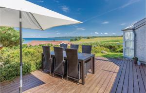 Two-Bedroom Holiday Home In Farevejle