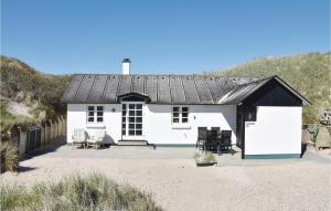 Two-Bedroom Holiday Home In Ulfborg