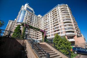 3к з підземним паркінгом в ЖК Дипломат Холл