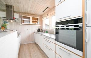 Holiday Home Lokken 21 With Hot Tub