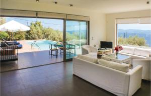 Stunning home in Perdika w/ Outdoor swimming pool, Outdoor swimming pool and 4 Bedrooms Aegina Greece