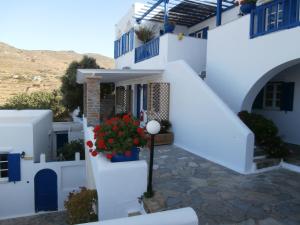 Twin Room - Upper Floor with Panoramic Sea View