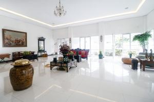 RedDoorz Syariah At Lampung Walk