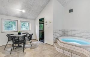 Six-Bedroom Holiday Home In Blavand
