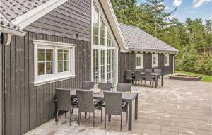 Six-Bedroom Holiday Home In Blavand