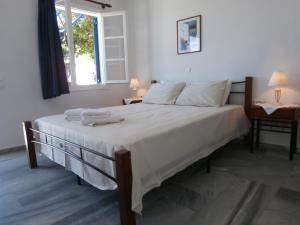 Galini Bungalows Tinos Greece