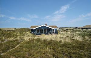 Three-Bedroom Holiday Home In Blavand