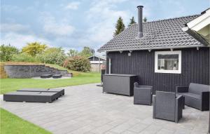 Four-Bedroom Holiday Home In Malling