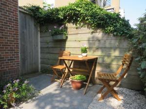 Casa duna Oceans terrace and Ocean spray garden close to the beach and city centre