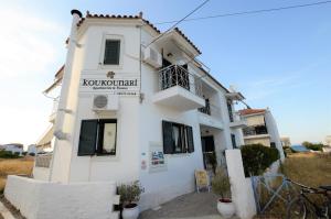 Koukounari Apartments Agistri Greece