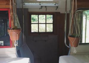 Sejours a la ferme Cosmic English Bus 2 floor : photos des chambres