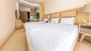 Le Monde SeaView Suites