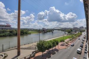 Double King River Front Suite w/ Balcony room in Studio 154 Luxury Hotel