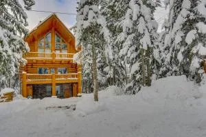 Skiing Bear Chalet - Timberline