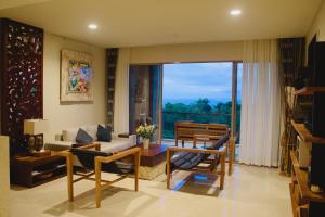 Luxury Apartment at AYANA Residences