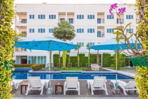 Sungthong Kamala Beach Resort