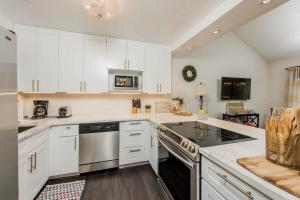 Two Bedroom Apartment  room in Del Carlo Hideaway