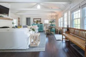 15 Seneca - Central Islip