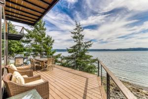 Paradise Cove Retreat