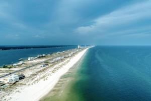 Six Bedroom house room in Almost Heaven - 6 Bed 7 Bath Vacation home in Gulf Shores