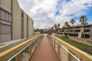 Beachview Condominiums: #204