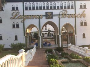 Apto. Urbanización Laguna Beach, 1ª línea de playa