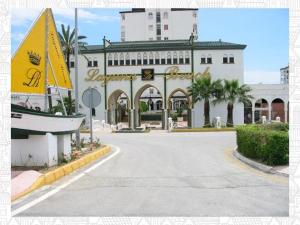 Apto. Urbanización Laguna Beach, 1ª línea de playa