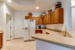 The Sail Harbor: Spinnaker Townhome