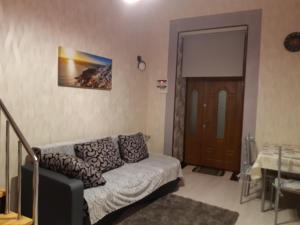 Квартира студія подобово 3