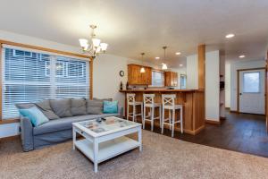 Two Bedroom House room in Barefoot Beach House