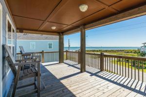 Two Bedroom House room in Crystal Cottage