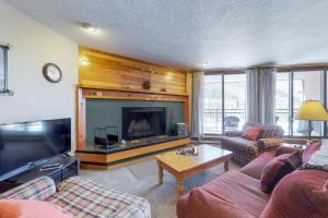 Montezuma Condominium 1758