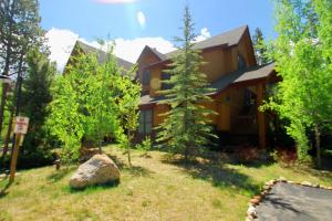 Trappers Crossing 8763