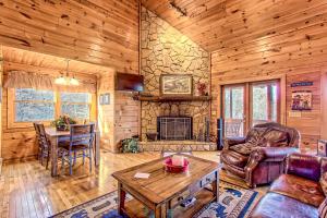 Four Bedroom House room in Mountain Majesty