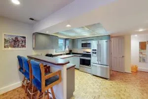 The Red Lake House - Manson