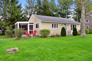 Pineapple Cottage By The Sea - Ogunquit