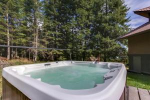 one bedroom house room in RiverPoint Retreat