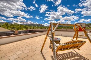 Ski and Racquet Club 203B