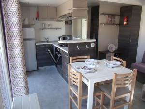 Campings Camping les charmettes- : photos des chambres