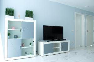 Aircon Las Americas 2min off a Beach 1 bedrm WIFI