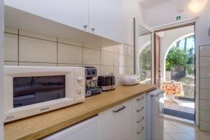 Apartments in Mali Losinj 14834