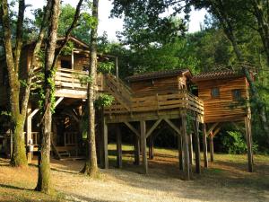 Maisons de vacances Les Cabanes du Tertre : photos des chambres